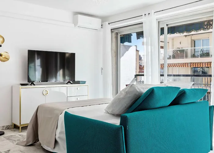 Sunblue - Center & Port Apartment *