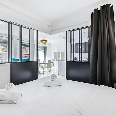 Sunblue - Center & Port *
