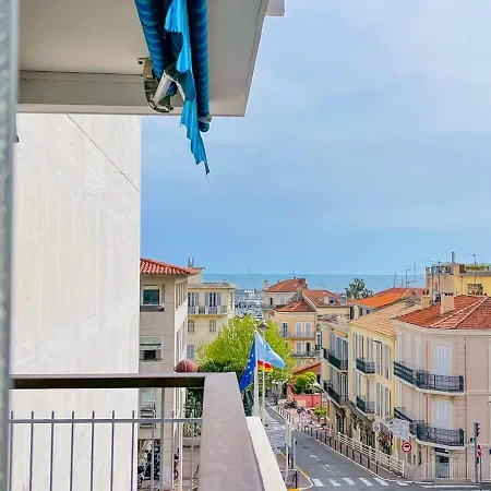 Sunblue - Center & Port