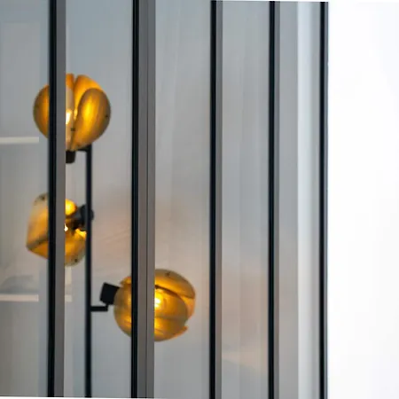 Sunblue - Center & Port