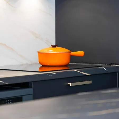 Sunblue - Center & Port Cannes